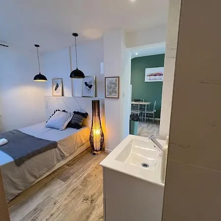 Le Duo Cosy Parking Apartment